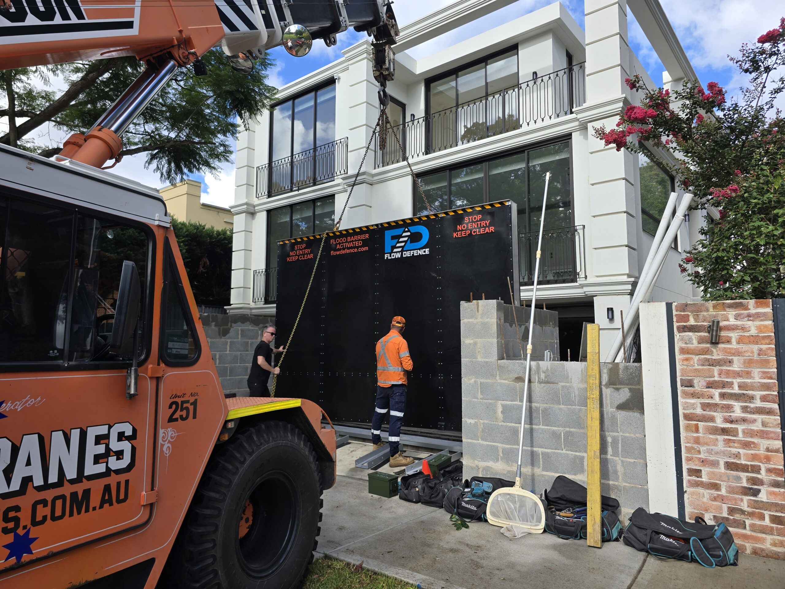 Self-activating flood barrier cast insitu Woollahra NSW